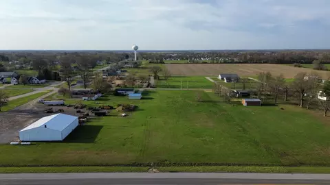 000 W 12th St, Flora, IL 62839 photo 5