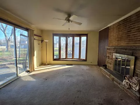 2503 George St, Rolling Meadows, IL 60008 photo 9