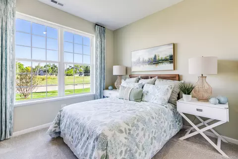 Bedroom - 405 S Constitution Dr, Aurora, IL 60506 photo 3 of 4