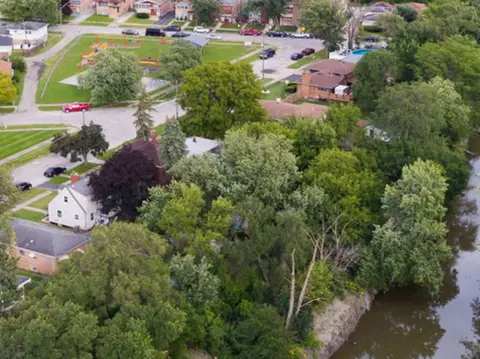 View/Area - 320 Streamside Dr, Harvey, IL 60426 photo 3 of 3
