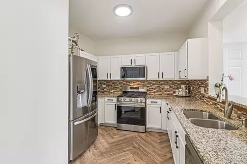 Kitchen - 1195 Mark Ct, Antioch, IL 60002 photo 1 of 2