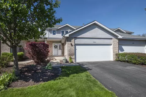 9422 Quail Trl, Tinley Park, IL 60487