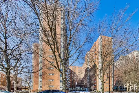 4980 N Marine Dr #831, Chicago, IL 60640
