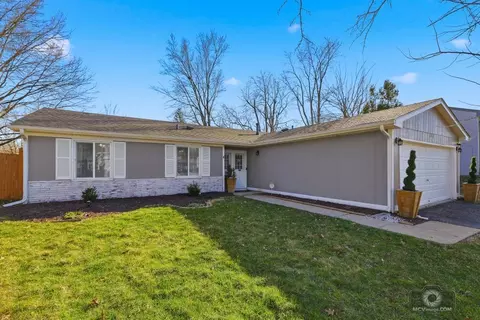 113 Lexington Dr, Bolingbrook, IL 60440