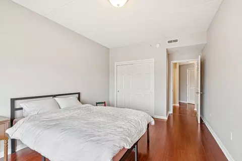 Bedroom - 1277 E Thacker St #303, Des Plaines, IL 60016 photo 4 of 4
