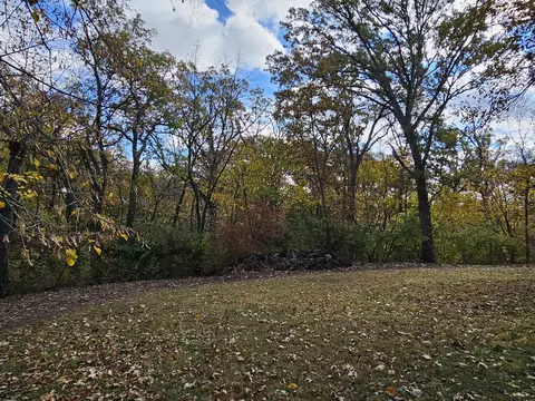 Exterior - 404 Oak Dr, Roberts, IL 60962 photo 9 of 9