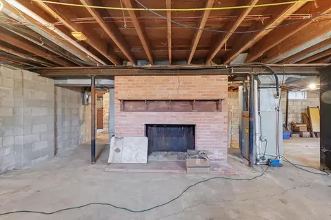 Other - 404 Oak Dr, Roberts, IL 60962 photo 3 of 8