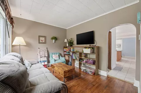 Living - 4140 Anna Ave, Lyons, IL 60534 photo 2 of 3
