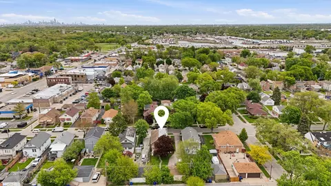 View/Area - 4140 Anna Ave, Lyons, IL 60534 photo 2 of 5
