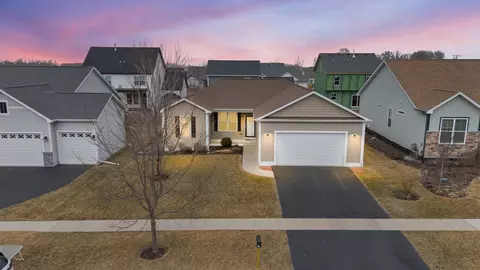 21 W Winterberry Ave, Cortland, IL 60112