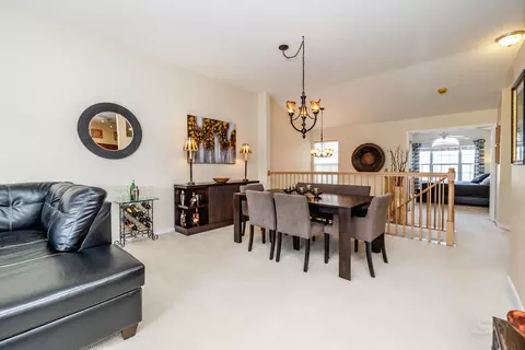 Dining - 274 Wildspring Ct, Itasca, IL 60143 photo 3 of 4