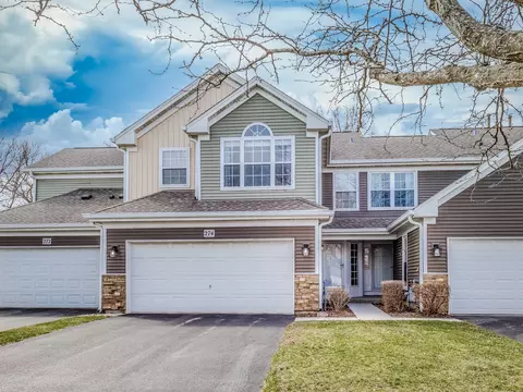 274 Wildspring Ct, Itasca, IL 60143