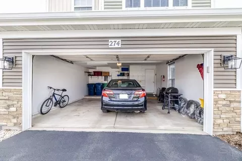 Exterior - 274 Wildspring Ct, Itasca, IL 60143 photo 6 of 6