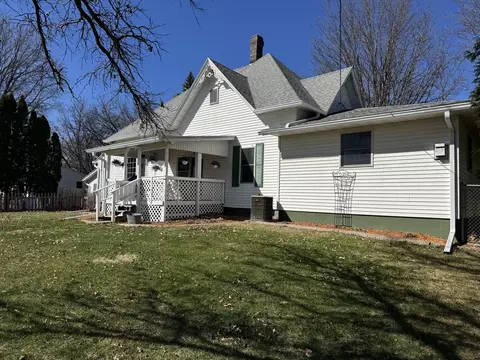 Exterior - 315 W 1st St, Bennett, IA 52721 photo 7 of 13