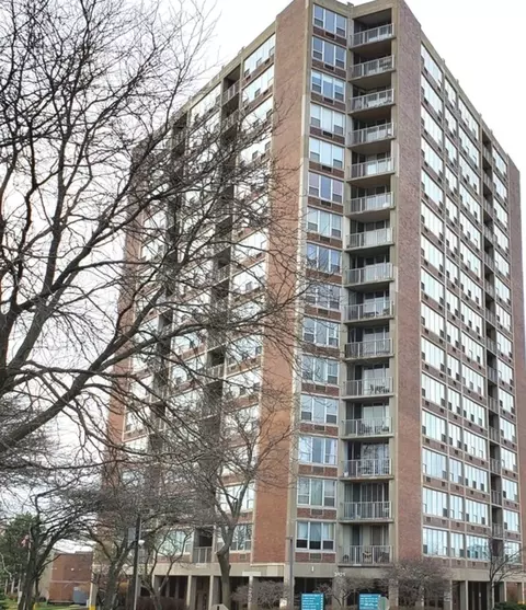 Undisclosed, Glenview, IL 60025