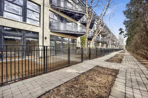 1071 W 15th St #109, Chicago, IL 60608