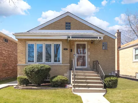 5202 S Central Ave, Chicago, IL 60638