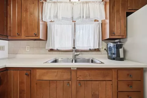 Kitchen - 308 Linden St, Dwight, IL 60420 photo 3 of 4