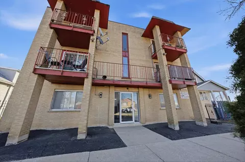 3243 S 49th Ave #103, Cicero, IL 60804