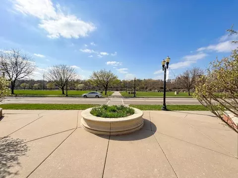 View/Area - 132 Dawson Dr, Elgin, IL 60120 photo 1 of 3