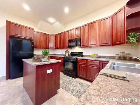 Kitchen - 132 Dawson Dr, Elgin, IL 60120 photo 1 of 1