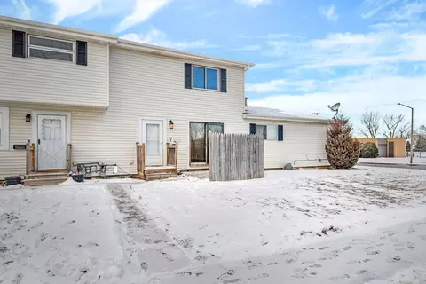 1113 Gael Dr #B, Joliet, IL 60435