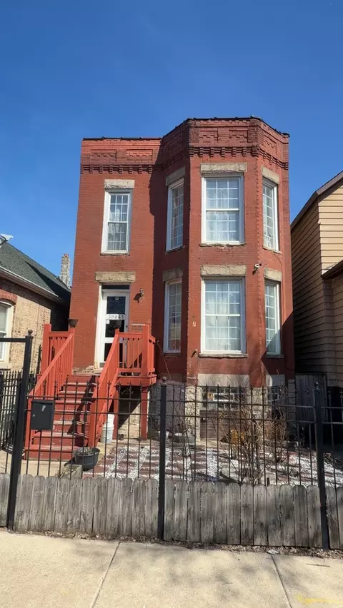 Undisclosed, Chicago, IL 60617