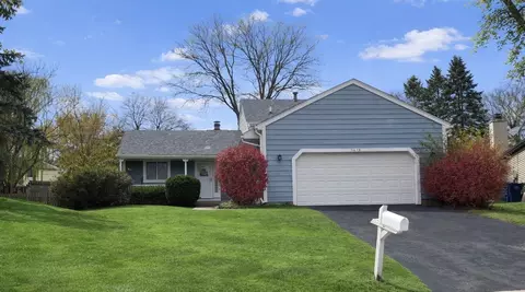 1418 Deer Run Rd, Gurnee, IL 60031