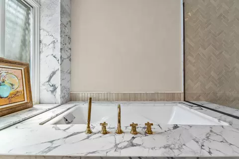Bath - 53 E Division St, Chicago, IL 60610 photo 2 of 12