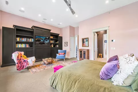 Bedroom - 53 E Division St, Chicago, IL 60610 photo 3 of 7