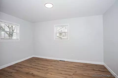 Bedroom - 8651 44th St, Lyons, IL 60534 photo 1 of 7
