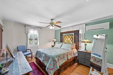 Bedroom - 585 Park St, Elgin, IL 60120 photo 1 of 6