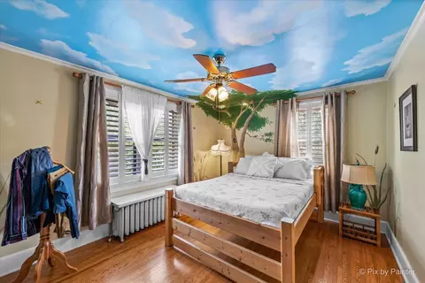 Bedroom - 585 Park St, Elgin, IL 60120 photo 3 of 6