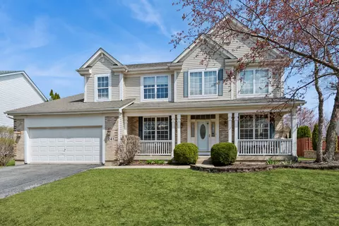 241 Ashcroft Ln, Oswego, IL 60543