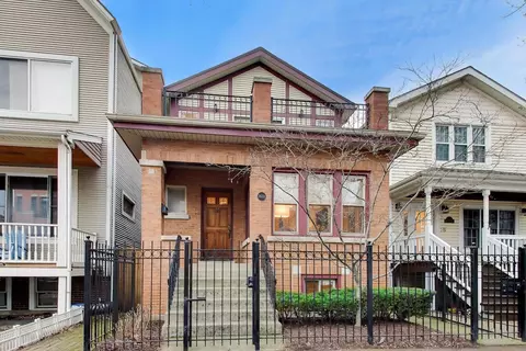 3033 N Leavitt St, Chicago, IL 60618