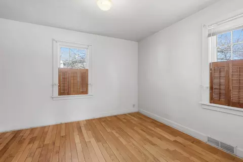 Bedroom - 101 E D St, Alpha, IL 61413 photo 1 of 6