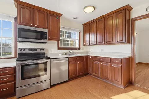 Kitchen - 101 E D St, Alpha, IL 61413 photo 3 of 3