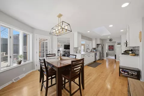 Kitchen - 1101 Northridge Dr, Dixon, IL 61021 photo 6 of 7
