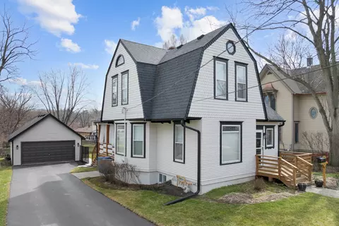 313 S 1st St, West Dundee, IL 60118