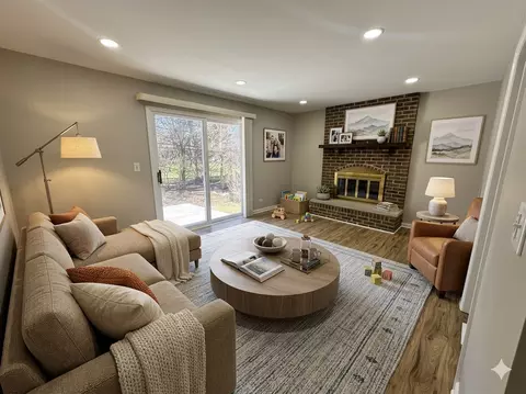 Living - 940 Tanglewood Dr, Wheeling, IL 60090 photo 6 of 10