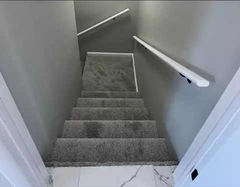 Entry Way - 940 Tanglewood Dr, Wheeling, IL 60090 photo 3 of 8