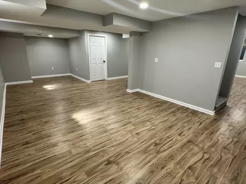 Living - 940 Tanglewood Dr, Wheeling, IL 60090 photo 8 of 10