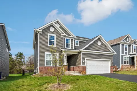 Exterior - 600 Alpine Dr, Algonquin, IL 60102 photo 2 of 7