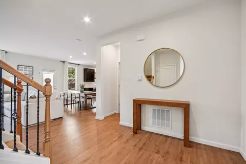Entry Way - 600 Alpine Dr, Algonquin, IL 60102 photo 1 of 7
