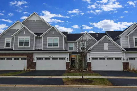 12631 S Potomac Dr, Plainfield, IL 60585