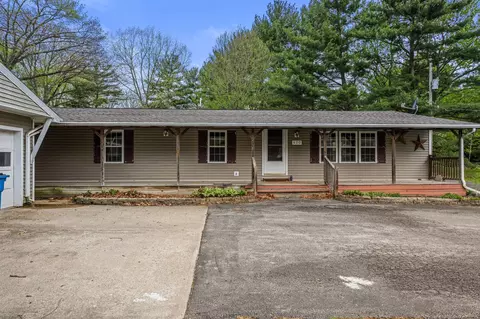 420 N Fisler Rd, Monticello, IL 61856
