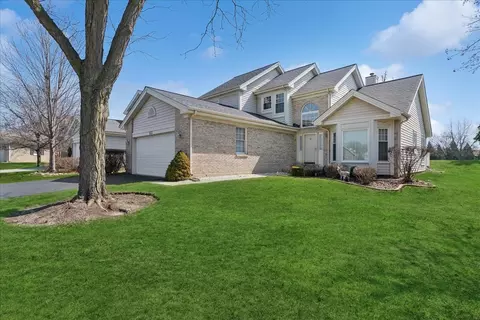Exterior - 613 Rose Ln, Bartlett, IL 60103 photo 2 of 5