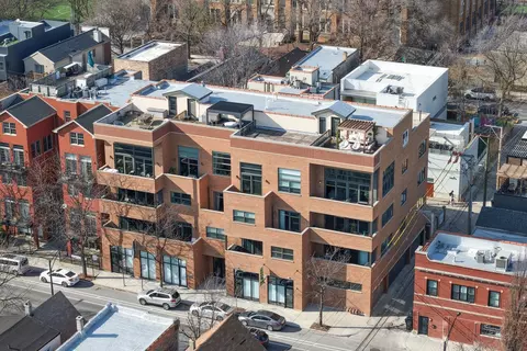 2216 W Armitage Ave #4D, Chicago, IL 60647