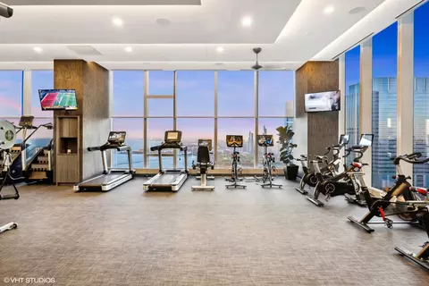 View/Area - 363 E Wacker Dr #9101, Chicago, IL 60601 photo 12 of 14