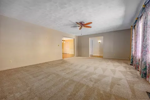 Living - 130 Greenview Rd, Centralia, IL 62801 photo 1 of 1